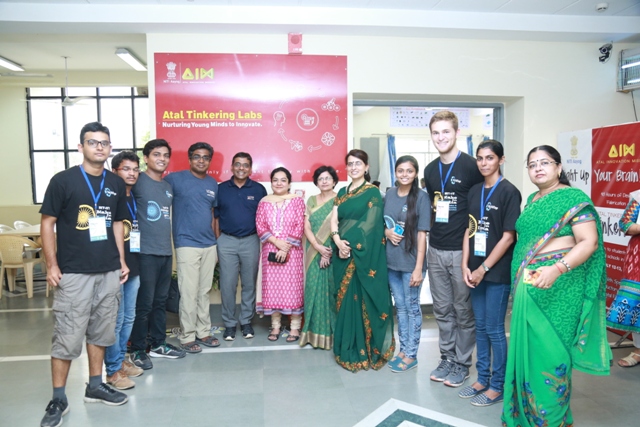 INSPIRING YOUNG MINDS TO INNOVATE: TINKERFEST 2017