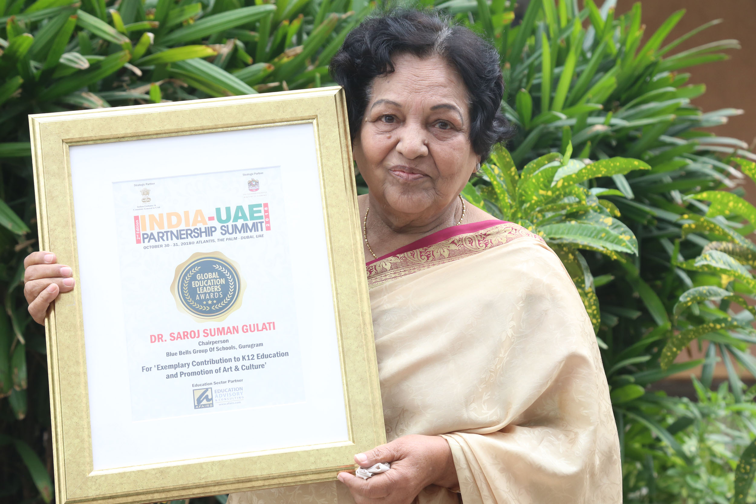 Dr. Saroj Suman Gulati; Director, Blue Bells Group of Schools, conferred with ‘Global Education Leaders Award-2018’.