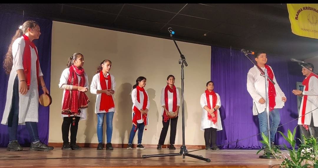 WELCOMING THE STUDENTS BACK TO SCHOOL