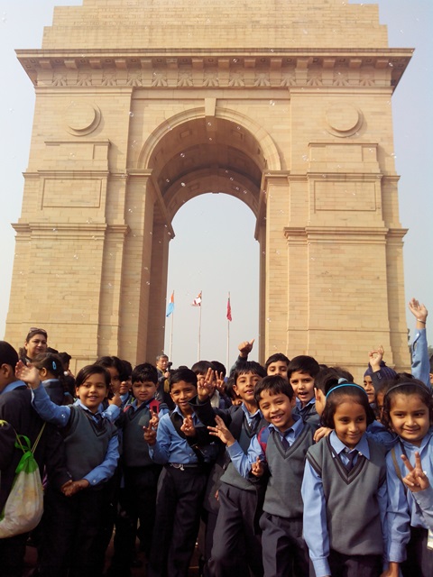 TRIP TO INDIA GATE AND CHILDREN PARK Date: 17th December 2016 Day: Saturday Class: I