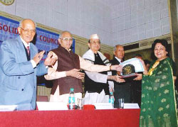 Mrs. Suman Gulati conferred the Rajiv Gandhi Shiromani Award